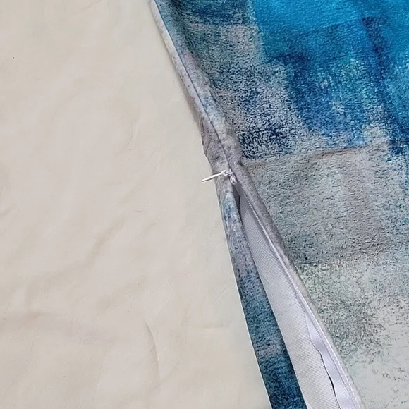 NIB Abstract Blue Pillow Covers - Picture 4 of 5